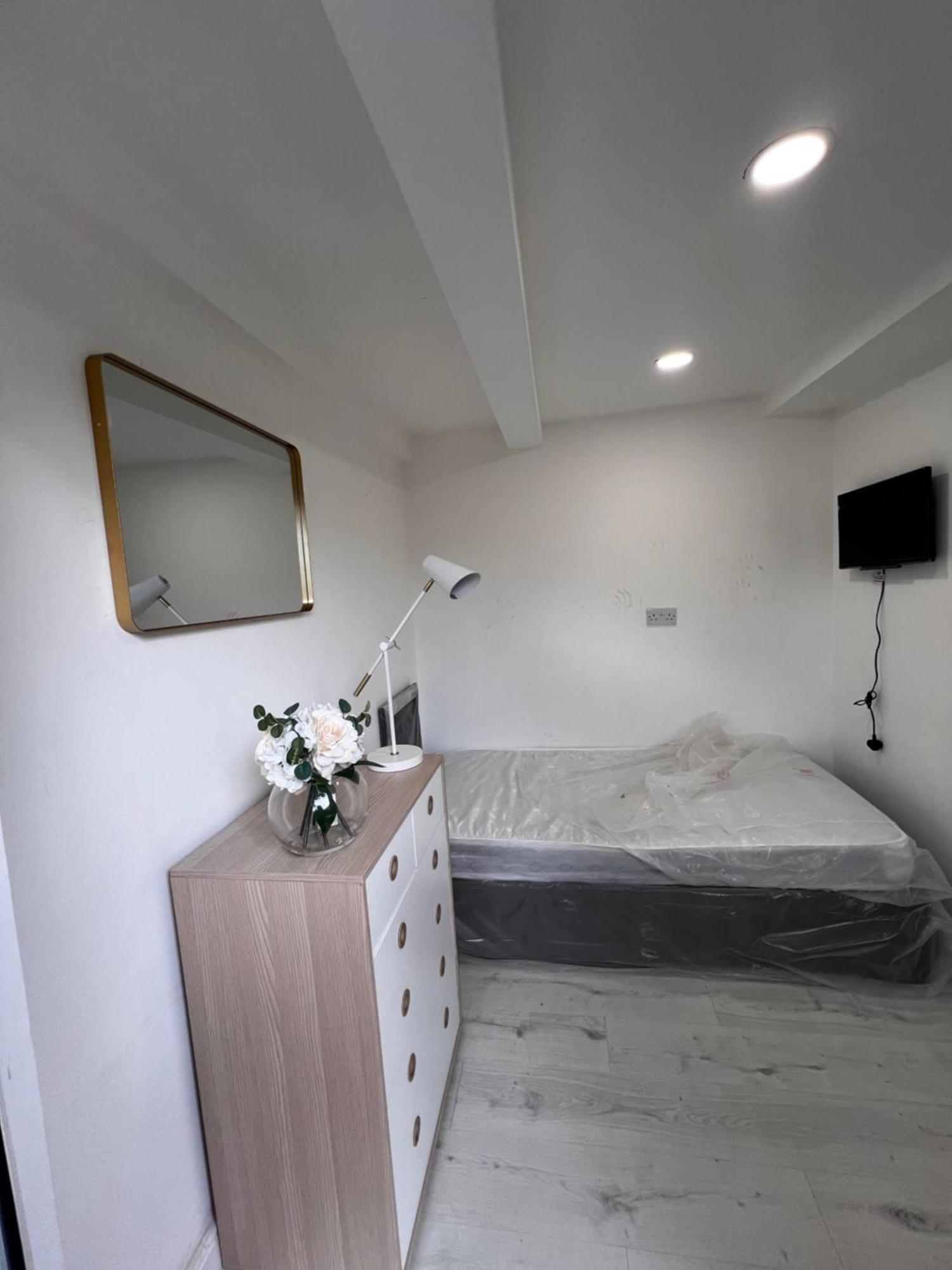 Lovely Ensuite Room In Corby Rockingham Exterior foto